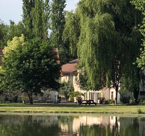 Le Moulin De Longchamp - Maison D'Hotes Lent Exteriér fotografie